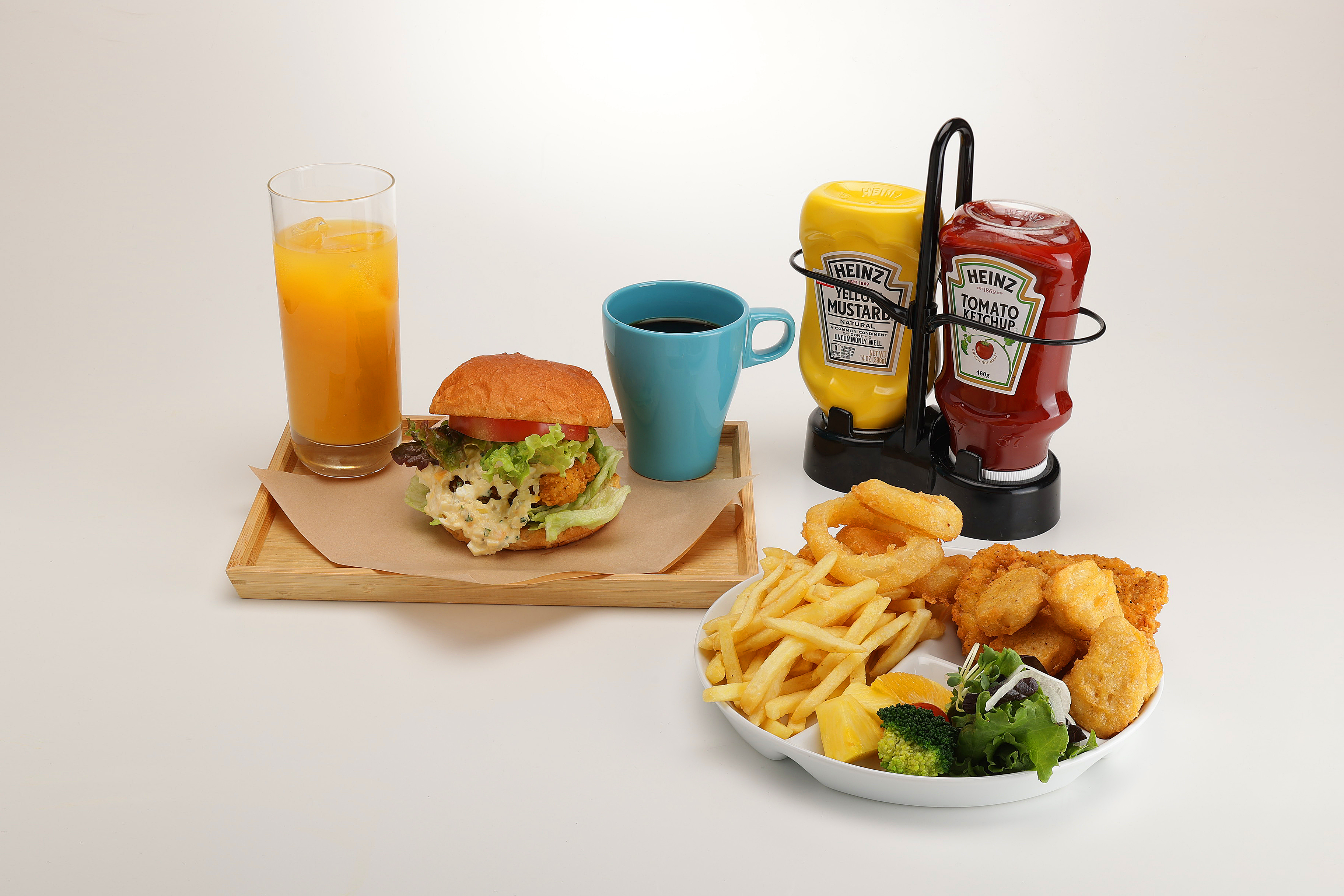 サイドメニューワンプレート盛り放題の選べるランチプレート!